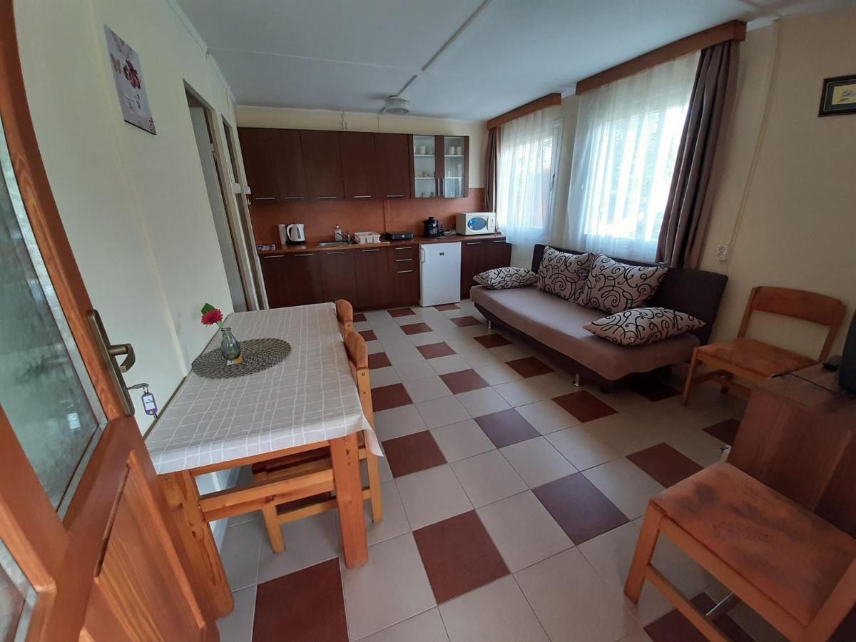 Fortuna Apartmanházak Bogács Esterno foto